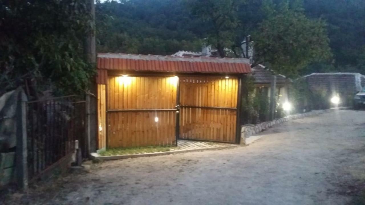 Guest House „Ivanovata House” Yanovets 외부 사진
